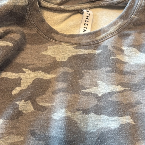 Athleta camo sweatshirt size large‎ - Picture 4 of 7